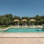 Villa Vanesa Retreat, 3br With Lush Outdoor Oasis By Mana Gers