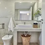Vanesa Retreat, 3br With Lush Outdoor Oasis By Mana Gers *