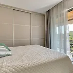 Villa Vanesa Retreat, 3br With Lush Outdoor Oasis By Mana Gers *