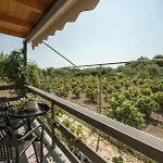 Villa Vanesa Retreat, 3br With Lush Outdoor Oasis By Mana Gers