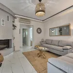 Vanesa Retreat, 3br With Lush Outdoor Oasis By Mana Gers *
