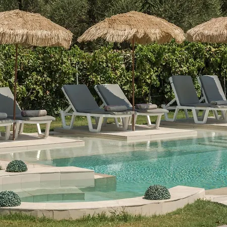 Vila Vanesa Retreat, 3br With Lush Outdoor Oasis By Mana Gers