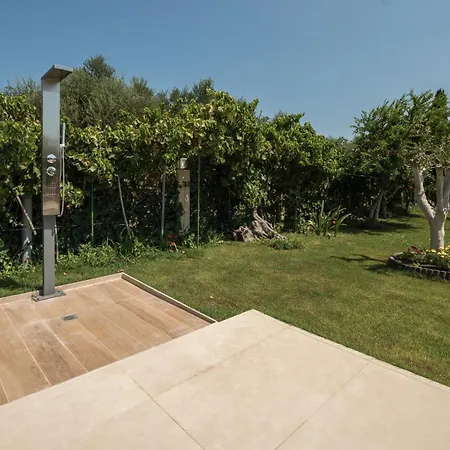 Vanesa Retreat, 3br With Lush Outdoor Oasis By Mana Gers Vila Romírion
