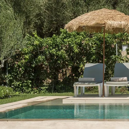 Vanesa Retreat, 3br With Lush Outdoor Oasis By Mana Gers Vila